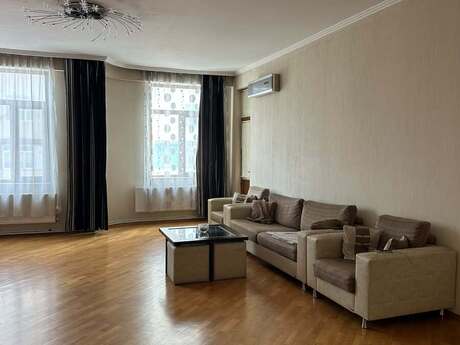 Elan №6492253 - Bakı, 8 Noyabr m., 3 otaqlı, 171 m², 3/16 mərtəbə