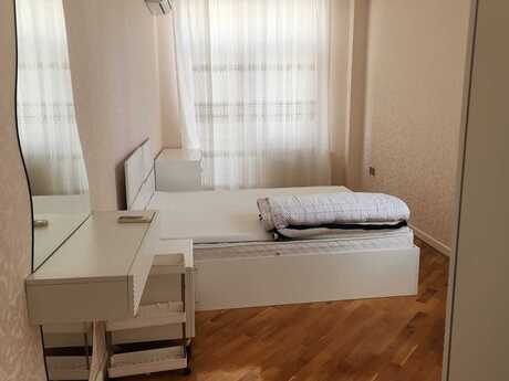 5-room apartment for rent, 210 m², 28 May: 2 000 ₼/mo 5