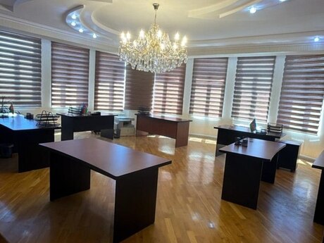 5-room apartment for rent, 220 m², Şah İsmayıl Xətai: 1 950 ₼/mo 5