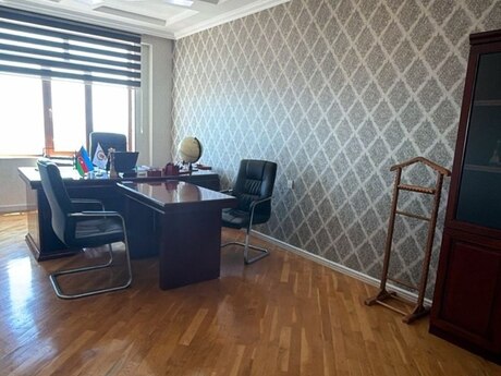 5-room apartment for rent, 220 m², Şah İsmayıl Xətai: 1 950 ₼/mo 3