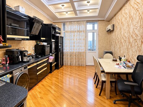 Elan №6492316 - Bakı, Gənclik m., 2 otaqlı, 105 m², 9/17 mərtəbə