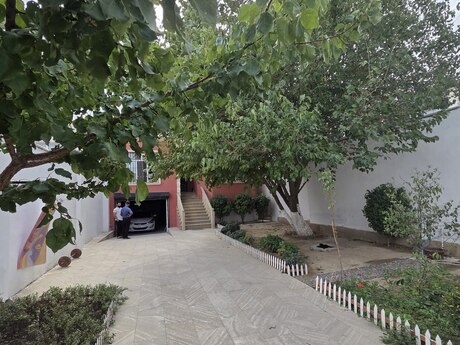 4 otaqlı həyət evi, 130 m², Binə: 165 000 ₼ 3