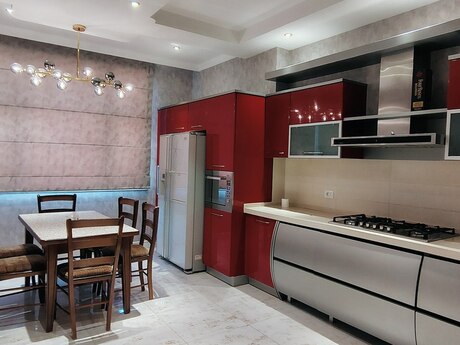 4-комн. · 170 m²