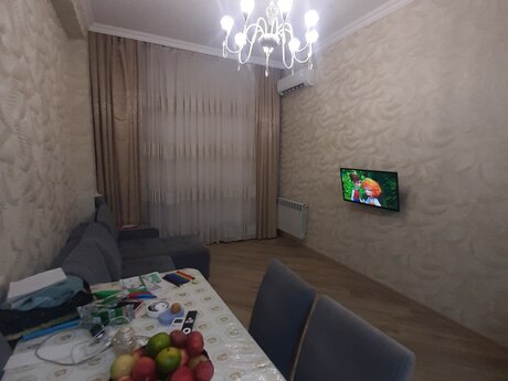 2 otaq · 45 m² · 3/16 mərtəbə, 8 Noyabr