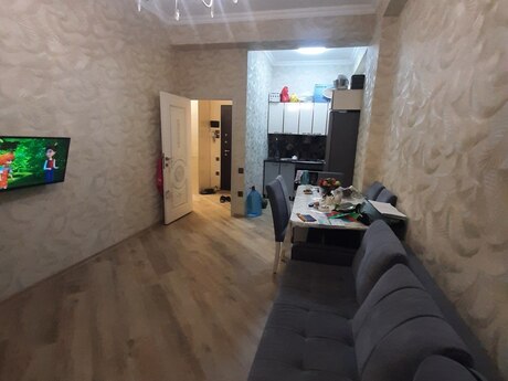 Аренда: 2-комнатная квартира, 45 м², 8 Noyabr: 820 ₼/мес 2