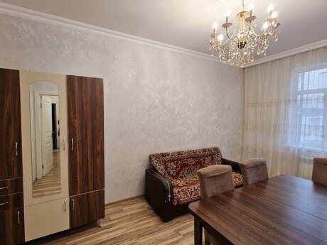 2 otaq · 35 m² · 2/5 mərtəbə, Memar Əcəmi