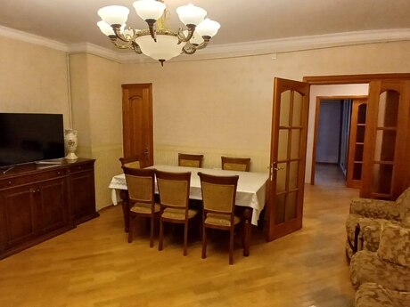 Elan №6492543 - Bakı, Nəsimi r., 2 otaqlı, 65 m², 2/6 mərtəbə