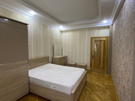 2-room apartment for rent, 110 m², Nizami: 1 000 ₼/mo 4