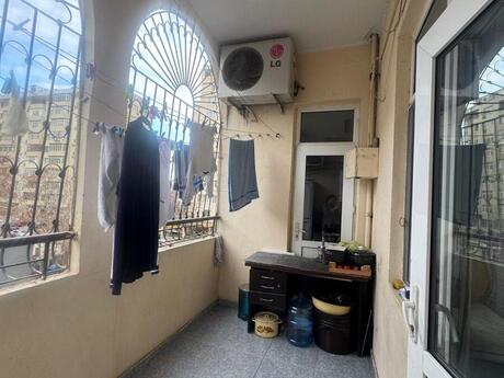 5-room apartment, 230 m², 8-ci mikrorayon: 555 000 ₼ 4