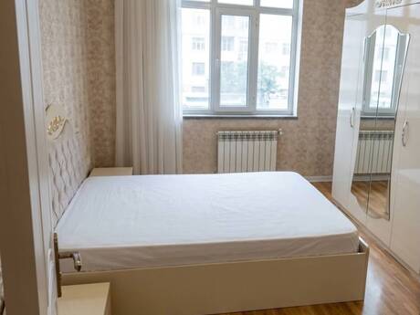 Kirayə 3 otaqlı mənzil, 70 m², Memar Əcəmi: 700 ₼/ay 2