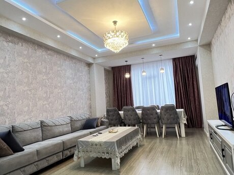 3-room apartment for rent, 158 m², Nəriman Nərimanov: 1 800 ₼/mo 5