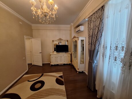 3 otaq · 83 m² · 2/12 mərtəbə, Yasamal