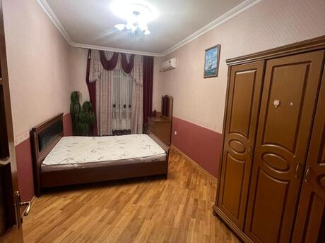 4-room apartment for rent, 180 m², Nizami: 1 200 ₼/mo 5
