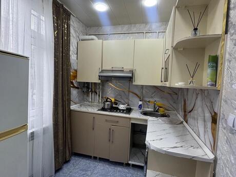 Memar Əcəmidə 2 otaqlı köhnə tikili mənzil satılır, 58 m², 155 000 AZN, şəkil 3 / 12