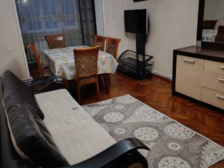 3-room apartment for rent, 90 m², Nəriman Nərimanov: 850 ₼/mo 3
