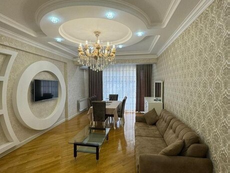 Elan №6493059 - Bakı, Şah İsmayıl Xətai m., 2 otaqlı, 79 m², 13/20 mərtəbə
