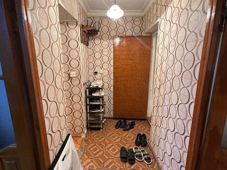 Продаётся 2-комнатная квартира в старом фонде, Nəsimi, 80 м², 185 000 AZN, фото 5 / 9