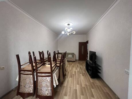 Elan №6493180 - Bakı, Gənclik m., 3 otaqlı, 90 m², 1/9 mərtəbə
