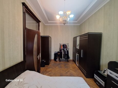 6-комнатная квартира, 200 м², Sahil: 650 000 ₼ 2