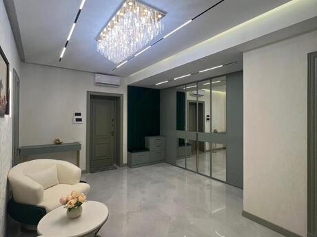 4-комнатная квартира, 186 м², 28 May: 780 000 ₼ 5