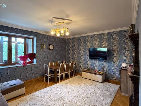2-room old-build apartment for sale in Nəsimi, 62 m², 230 000 AZN, photo 3 / 12