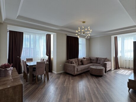 Elan №6493397 - Bakı, Yeni Yasamal q., 3 otaqlı, 120 m², 12/13 mərtəbə