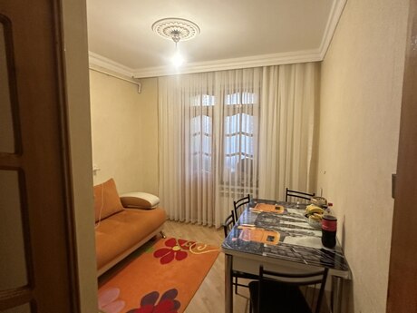 3-room apartment, 75 m², Yeni Günəşli: 200 000 ₼ 5