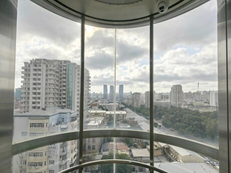4-room apartment, 194 m², 28 May: 665 000 ₼ 3