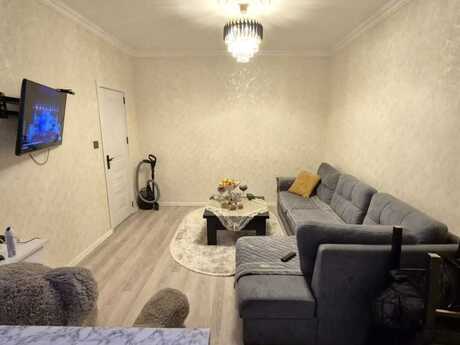 Elan №6493532 - Bakı, Memar Əcəmi m., 2 otaqlı, 70 m², 1/5 mərtəbə