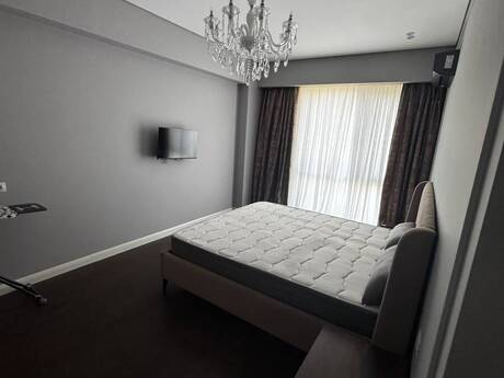 4-room apartment for rent, 130 m², City Garden: 1 800 ₼/mo 4