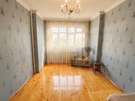 3-room old-build apartment for sale in Həzi Aslanov, 100 m², 185 000 AZN, photo 2 / 4