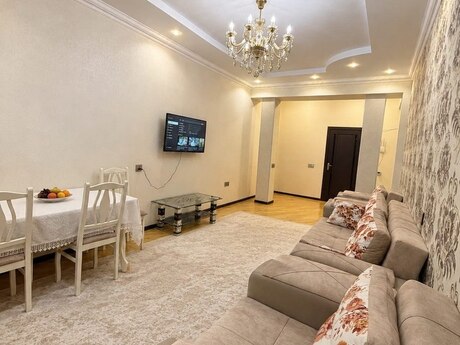 2-room apartment for rent, 100 m², Şah İsmayıl Xətai: 80 ₼/mo 3