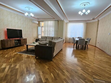 Elan №6493688 - Bakı, İnşaatçılar m., 3 otaqlı, 130 m², 10/16 mərtəbə