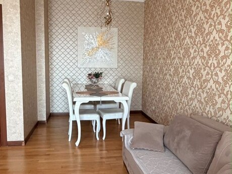4 otaqlı mənzil, 115 m², Binə: 230 000 ₼ 4