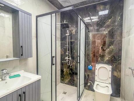 Аренда: 3-комнатная квартира, 105 м², Ağ şəhər: 100 ₼/мес 5