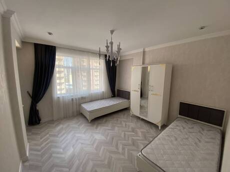 Сдаётся 3-комнатная квартира в новостройке, İnşaatçılar, 125 м², 949 AZN/мес, фото 5 / 11