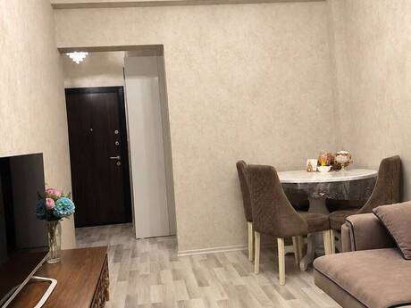 Kirayə 2 otaqlı mənzil, 45 m², 20 Yanvar: 700 ₼/ay 2