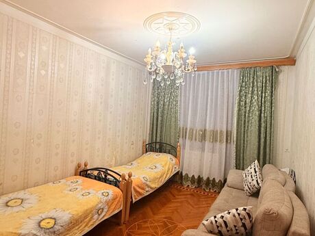 4 otaqlı mənzil, 150 m², Azadlıq Prospekti: 270 000 ₼ 2