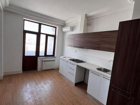 Продаётся 3-комнатная квартира в новостройке, Nərimanov, 141 м², 458 000 AZN, фото 5 / 12