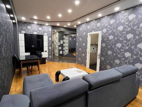 2-room apartment for rent, 85 m², Memar Əcəmi: 700 ₼/mo 2
