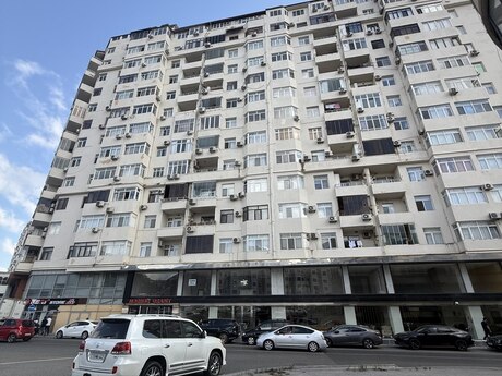 Объявление №6493910 - Баку, Бинагадинский р., 3-комн., 130 м², 9/14 этаж