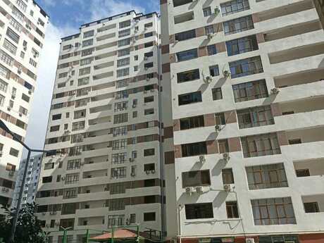 4-комнатная квартира, 176 м², İnşaatçılar: 325 000 ₼ 2