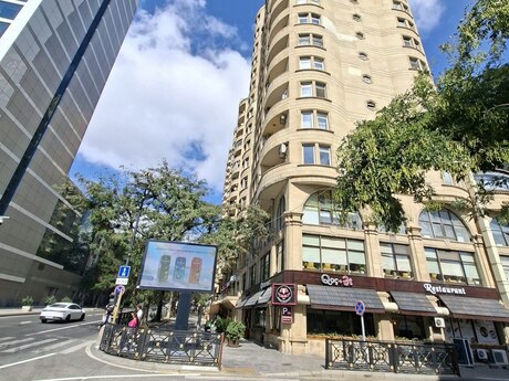 4 rooms · 180 m² · floor 12/17, Nizami