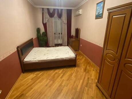 Аренда: 4-комнатная квартира, 185 м², Nizami: 1 200 ₼/мес 5