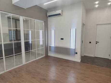 2-комнатная квартира, 62 м², 28 May: 290 000 ₼ 2