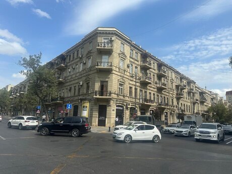 1 otaq · 24 m² · 1/3 mərtəbə, 28 May