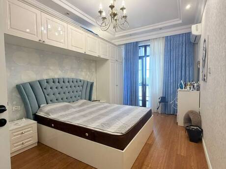 3-room apartment, 112 m², Nəriman Nərimanov: 369 900 ₼ 4