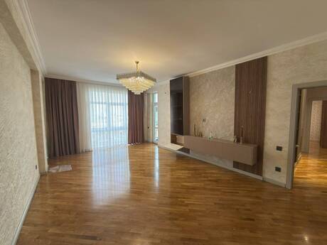 Elan №6494294 - Bakı, Nəriman Nərimanov m., 2 otaqlı, 85 m², 18/20 mərtəbə