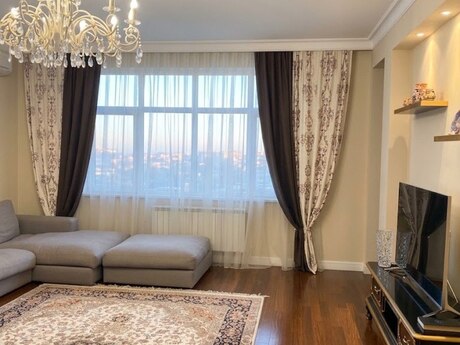 Аренда: 3-комнатная квартира, 150 м², Elmlər Akademiyası: 1 700 ₼/мес 5