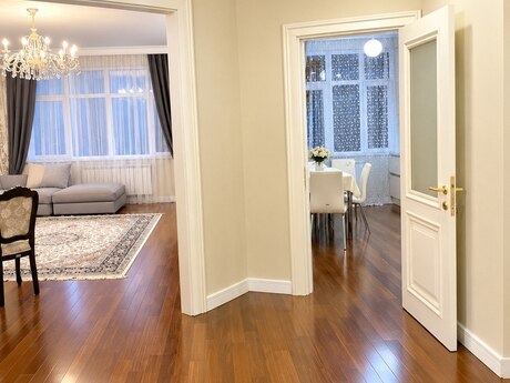 Аренда: 3-комнатная квартира, 150 м², Elmlər Akademiyası: 1 700 ₼/мес 3